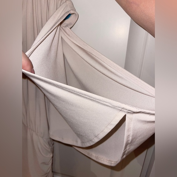 Stretchy French connection light blouse - Picture 2 of 3